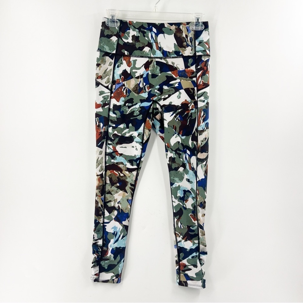 ✅ FREE PEOPLE FP Movement Guinevere Camo Leggings 7/8 Pocket Ruched Size SMALL